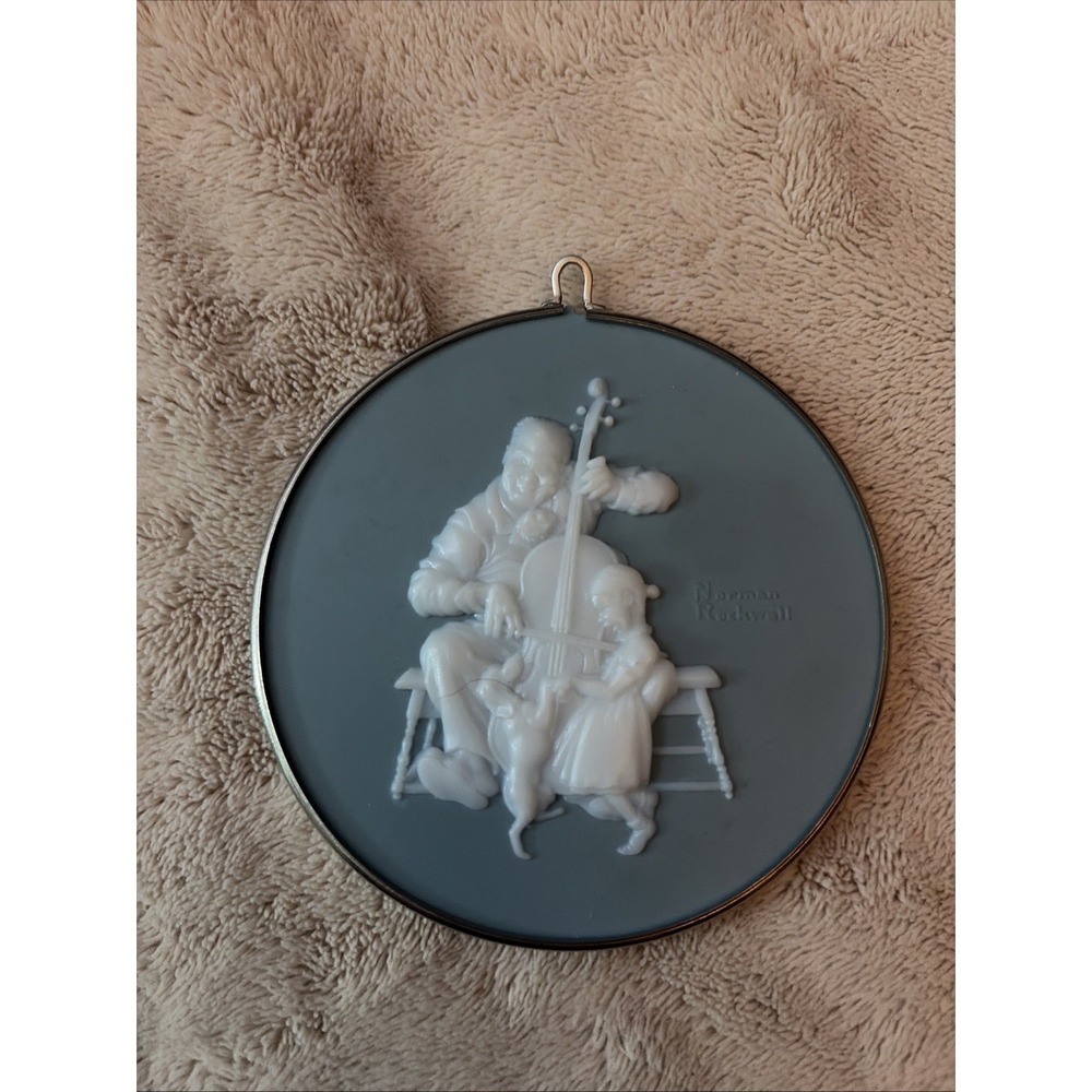 1980-1987 Hallmark Norman Rockwell Cameo Christmas Tree Ornament Set of 4 - Picture 2 of 9